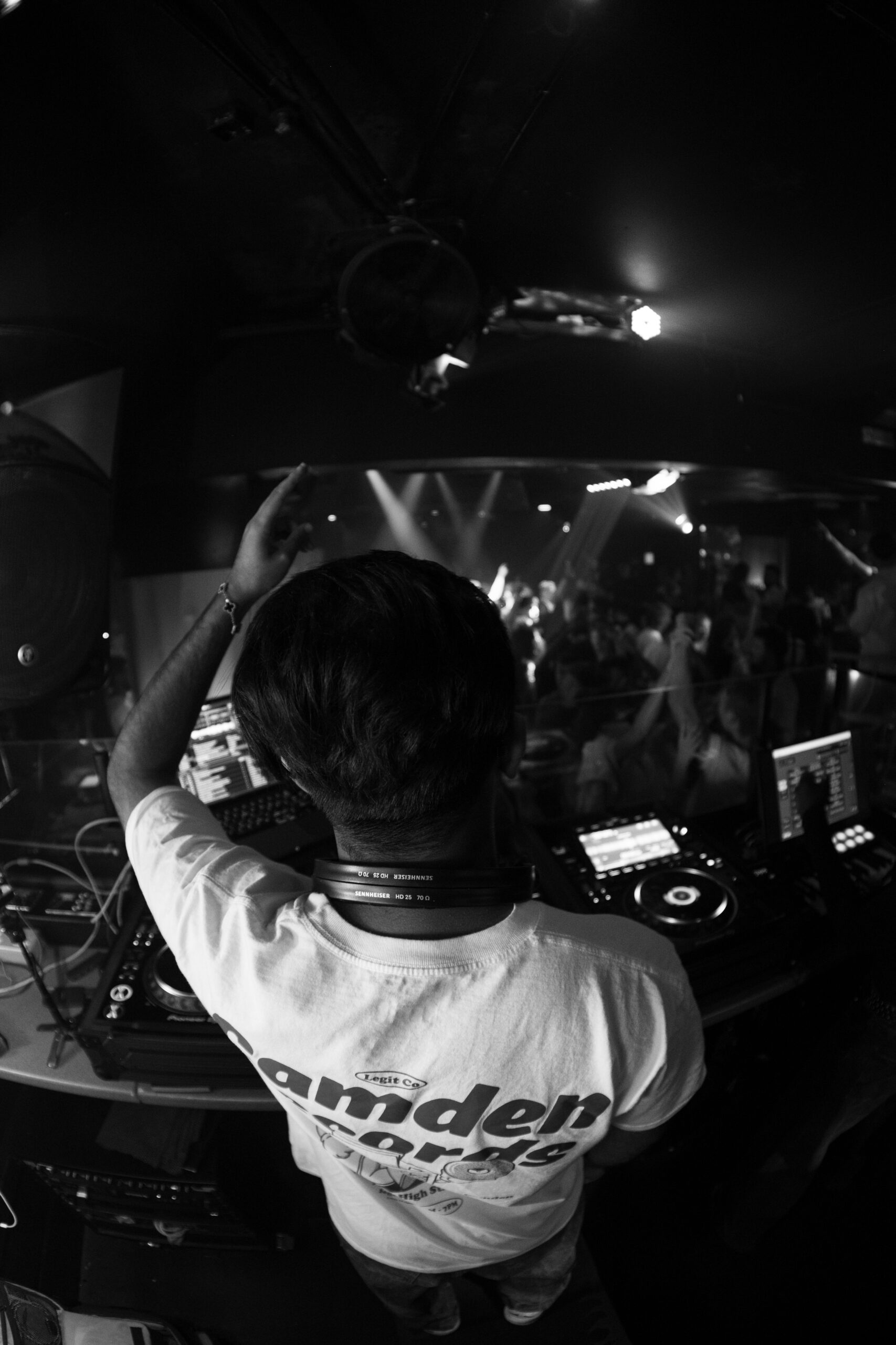 DJ9 gallery photo 2
